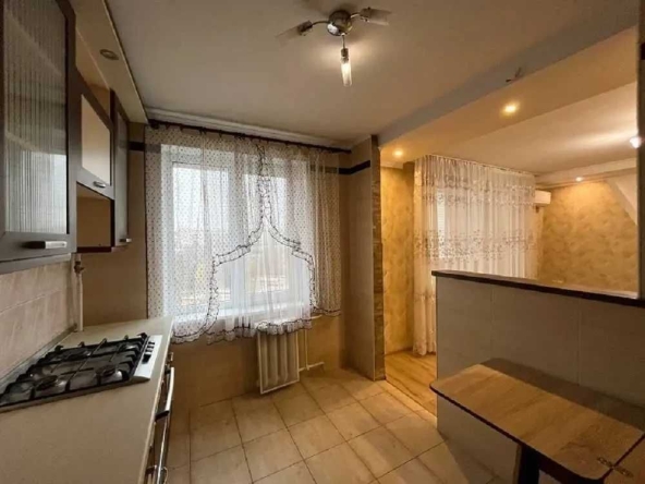 Дава се под наем Двустаен апартамент в София, Зона Б-18 - 65 кв.м за 433.5 € - Снимка #1