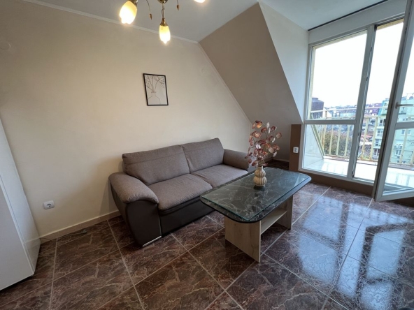 Дава се под наем Двустаен апартамент в София, Зона Б-18 - 60 кв.м за 433.5 € - Снимка #1