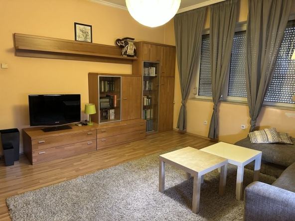 Тристаен апартамент в Стара Загора, Център - 72 кв.м за 1806 €/кв.м - Снимка #1