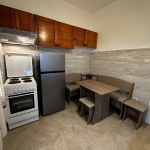 Дава се под наем Тристаен апартамент в София, Център - 80 кв.м за 550 € - Снимка #1