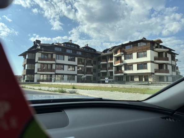 Дава се под наем Едностаен апартамент в Банско - 36 кв.м за 504.9 € - Снимка #1