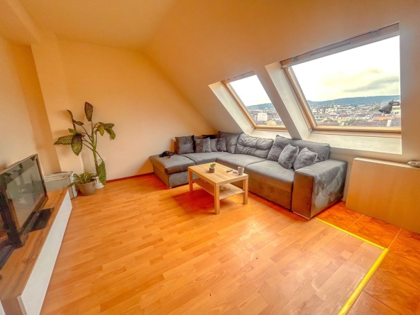 Дава се под наем Двустаен апартамент в Варна, Колхозен пазар - 45 кв.м за 382.5 € - Снимка #1