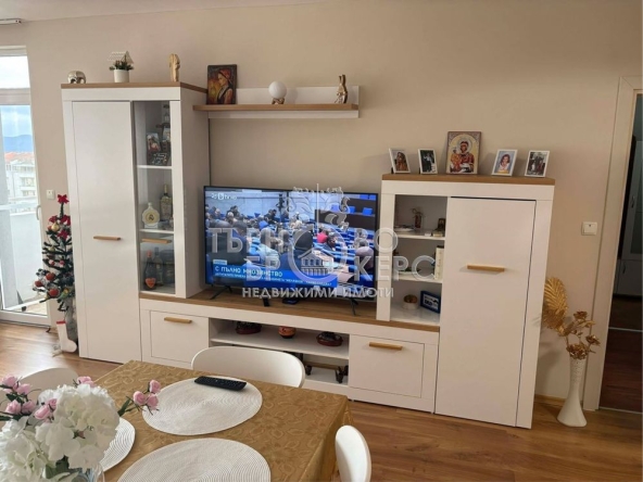 Дава се под наем Двустаен апартамент в Велико Търново, Колю Фичето - 68 кв.м за 298.86 € - Снимка #1