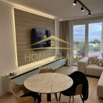 Дава се под наем Двустаен апартамент в к.к. Св.Св. Константин и Елена - 65 кв.м за 1196.97 € - Снимка #1