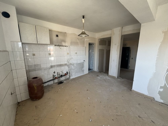 Тристаен апартамент в Петрич - 92 кв.м за 544 €/кв.м - Снимка #1