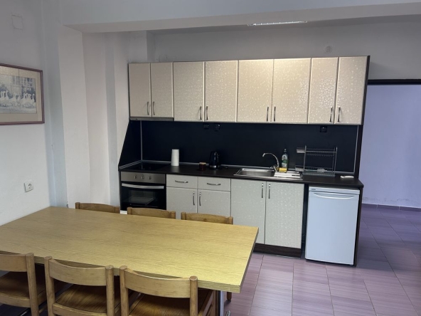 Дава се под наем Тристаен апартамент в Горна Оряховица - 45 кв.м за 219.3 € - Снимка #1