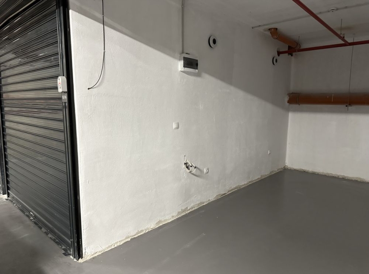 Гараж / Паркомясто в Пловдив, Център - 16 кв.м за 1052 €/кв.м - Снимка #1