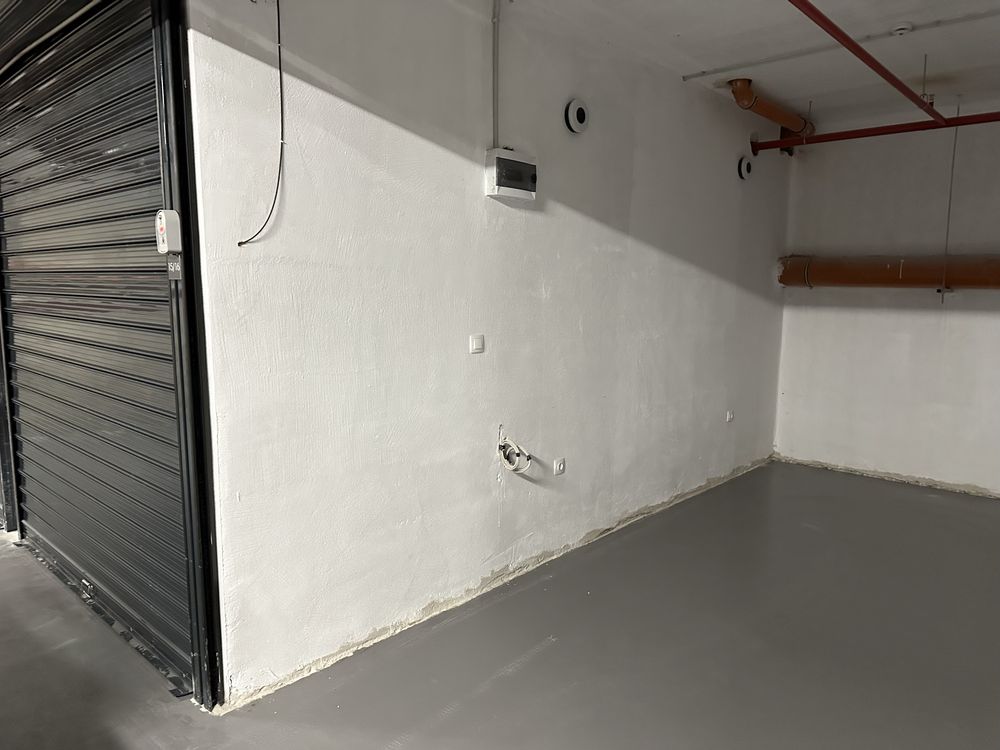 Гараж / Паркомясто в Пловдив, Център - 16 кв.м за 1052 €/кв.м - Снимка #1