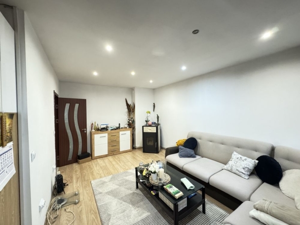 Тристаен апартамент в Казанлък - 85 кв.м за 594 €/кв.м - Снимка #1