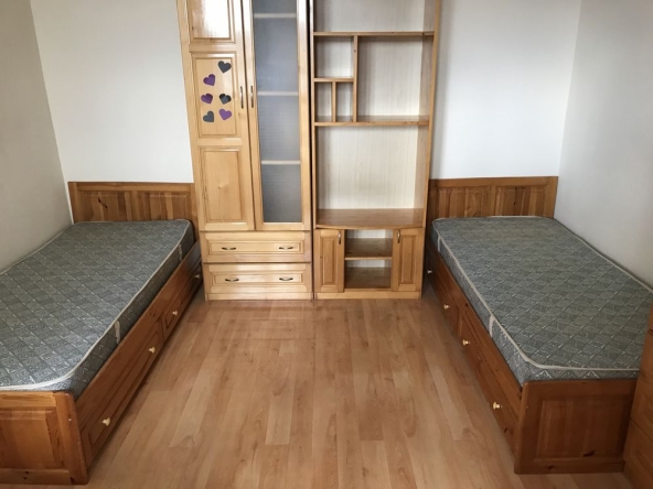 Дава се под наем Едностаен апартамент в Благоевград, Идеален център - 40 кв.м за 117.3 € - Снимка #1