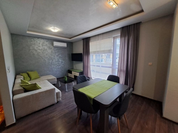 Дава се под наем Двустаен апартамент в Пловдив, Остромила - 68 кв.м за 398.82 € - Снимка #1