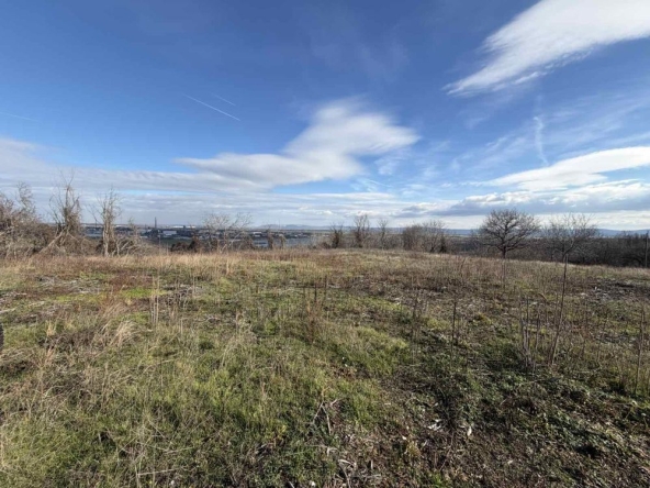 Парцел в Шумен, Дивдядово - 3200 кв.м за 48 €/кв.м - Снимка #1