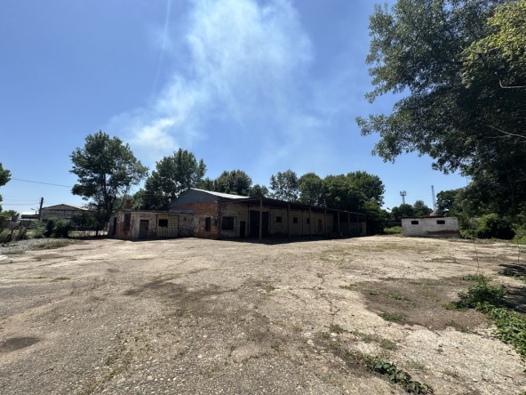 Склад в Лом - 300 кв.м за 119 €/кв.м - Снимка #1