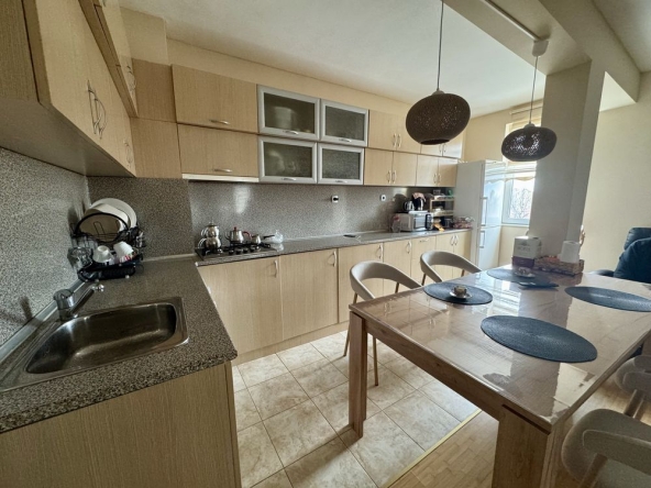 Тристаен апартамент в Търговище, Вароша - 80 кв.м за 816 €/кв.м - Снимка #1