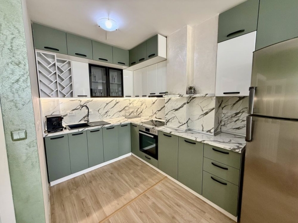 Дава се под наем Двустаен апартамент в Бургас, Меден рудник - зона А - 65 кв.м за 448.8 € - Снимка #1