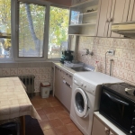 Дава се под наем Тристаен апартамент в Плевен, Идеален център - 70 кв.м за 255 € - Снимка #1