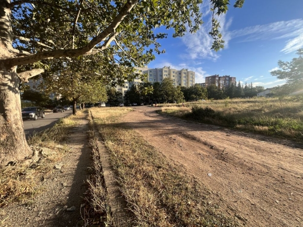 Парцел в Сливен, Република - 2126 кв.м за 242 €/кв.м - Снимка #1