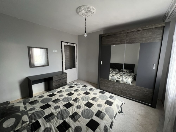 Етаж от къща в Радомир - 78 кв.м за 360 €/кв.м - Снимка #1