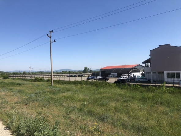 Дава се под наем Гараж / Паркомясто в Казанлък - 20 кв.м за 15.3 € - Снимка #1