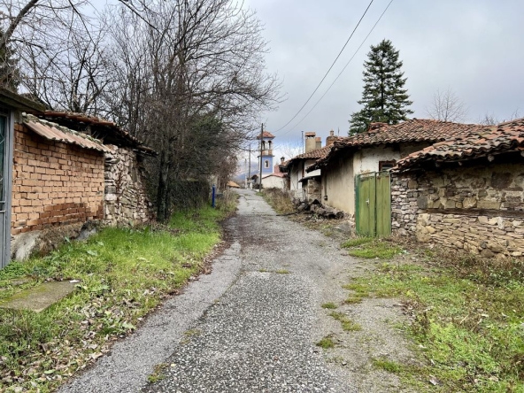 Парцел в с. Смолско, Област София-област - 359 кв.м за 29 €/кв.м - Снимка #1
