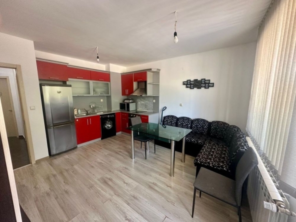 Двустаен апартамент в Търговище, Център - 55 кв.м за 955 €/кв.м - Снимка #1