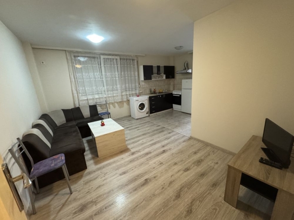 Дава се под наем Тристаен апартамент в Кърджали, Център - 90 кв.м за 269.28 € - Снимка #1