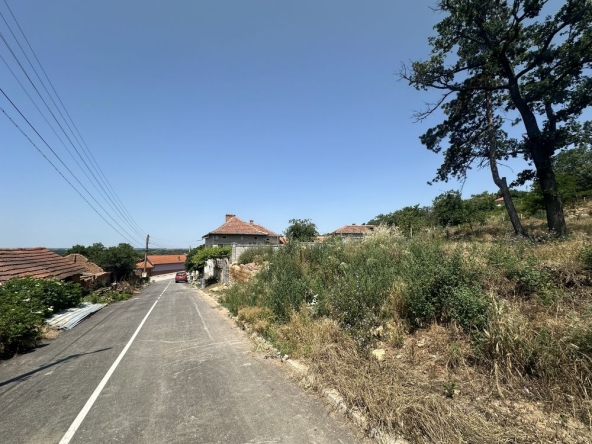Парцел в Искър - 1200 кв.м за 7 €/кв.м - Снимка #1