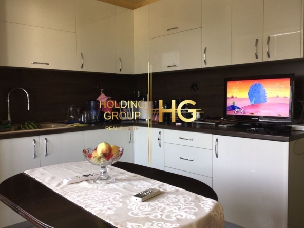 Тристаен апартамент в Варна, Възраждане 1 - 75 кв.м за 2227 €/кв.м - Снимка #1