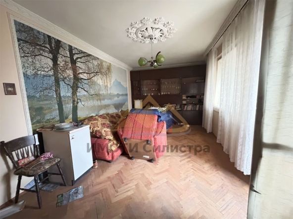 Тристаен апартамент в Силистра, Митница - 100 кв.м за 281 €/кв.м - Снимка #1