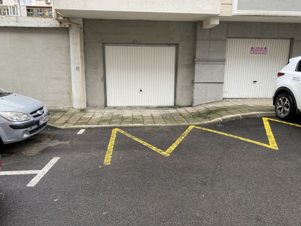 Гараж / Паркомясто в Бургас, Възраждане - 15 кв.м за 1020 €/кв.м - Снимка #1