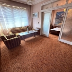 Етаж от къща в Чирпан - 400 кв.м за 82 €/кв.м - Снимка #1