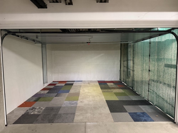 Дава се под наем Гараж / Паркомясто в София, Дружба 1 - 23 кв.м за 81.6 € - Снимка #1