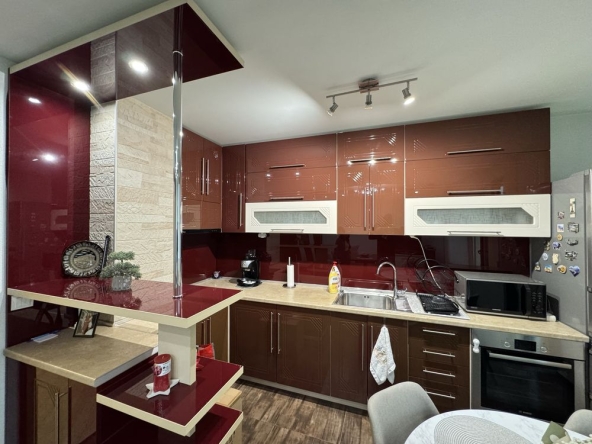 Двустаен апартамент в Казанлък - 64 кв.м за 1195 €/кв.м - Снимка #1