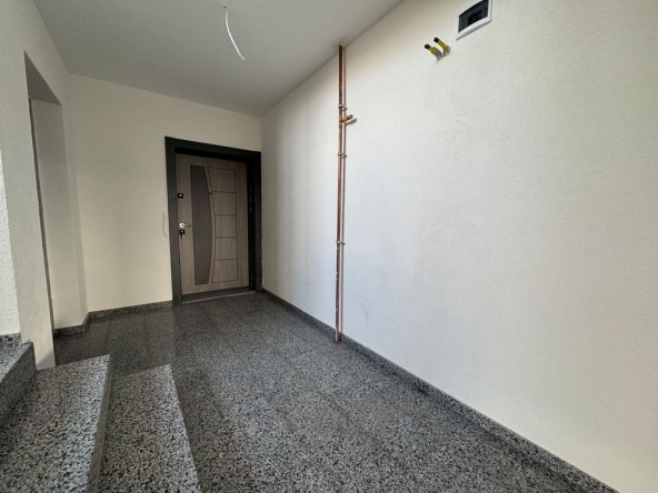 Тристаен апартамент в Търговище, Боровец - 110 кв.м за 543 €/кв.м - Снимка #1