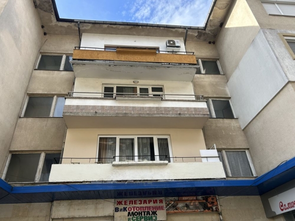 Четиристаен апартамент в Тетевен - 101 кв.м за 606 €/кв.м - Снимка #1