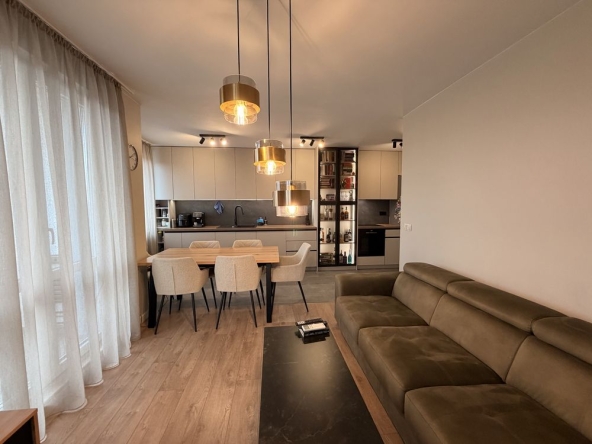 Тристаен апартамент в София, Сухата река - 95 кв.м за 1718 €/кв.м - Снимка #1