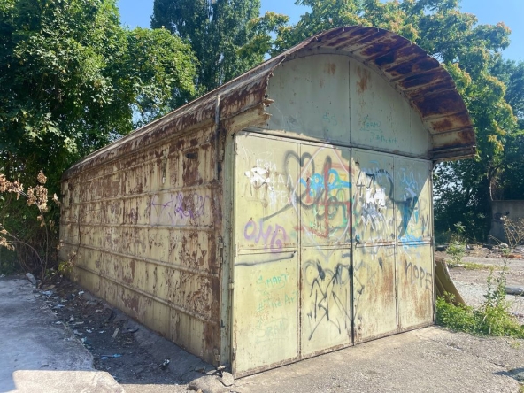 Гараж / Паркомясто в София, Захарна фабрика - 17 кв.м за 111 €/кв.м - Снимка #1