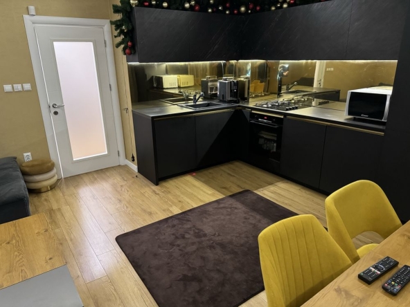 Дава се под наем Тристаен апартамент в София, Манастирски ливади - 104 кв.м за 1097.01 € - Снимка #1