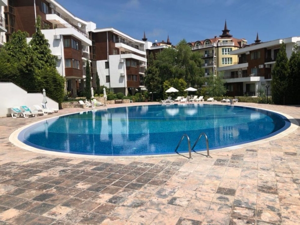 Двустаен апартамент в к.к. Слънчев бряг - 74 кв.м за 552 €/кв.м - Снимка #1