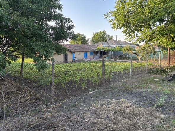 Къща в с. Методиево, Област Добрич - 60 кв.м за 442 €/кв.м - Снимка #1