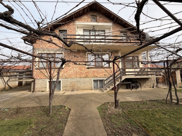 Къща в с. Шейново, Област Стара Загора - 200 кв.м за 306 €/кв.м - Снимка #1