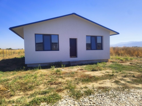 Къща в с. Оризари, Област Пловдив - 100 кв.м за 714 €/кв.м - Снимка #1