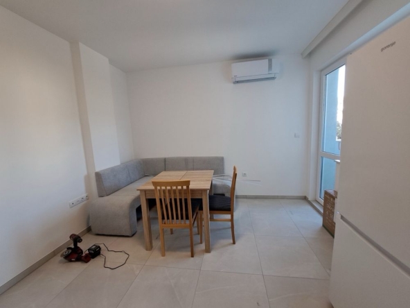 Дава се под наем Двустаен апартамент в Варна, Левски - 50 кв.м за 498.27 € - Снимка #1