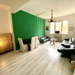 Дава се под наем Тристаен апартамент в София, Център - 100 кв.м за 698.19 € - Снимка #1