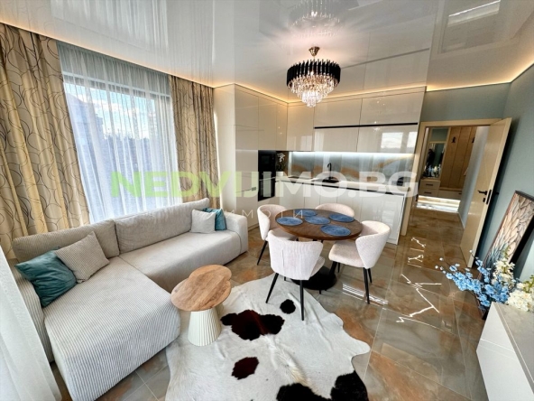 Двустаен апартамент в Варна, Бриз - 67 кв.м за 1660 €/кв.м - Снимка #1