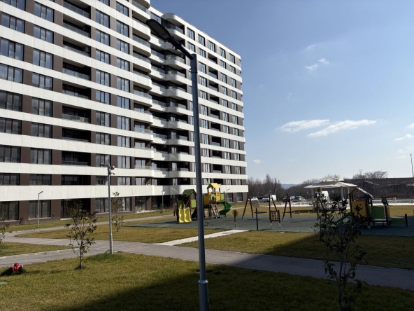 Дава се под наем Двустаен апартамент в Варна, Западна промишлена зона - 70 кв.м за 747.66 € - Снимка #1