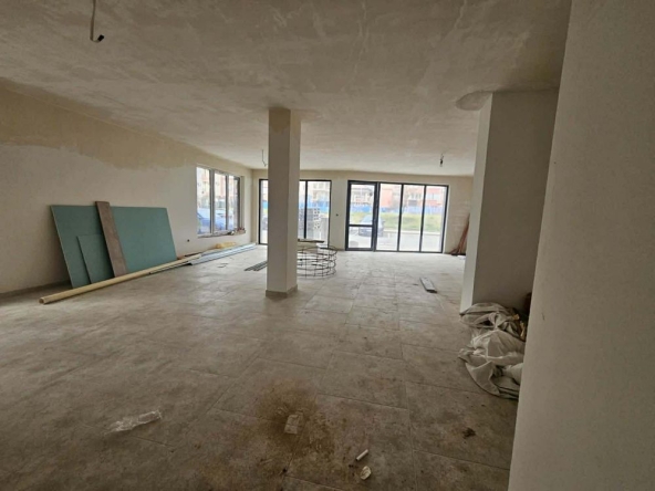 Магазин в Несебър - 90 кв.м за 850 €/кв.м - Снимка #1