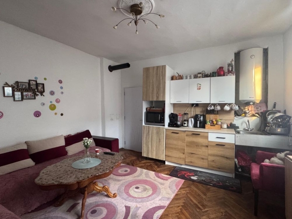 Етаж от къща в Търговище, Център - 94 кв.м за 760 €/кв.м - Снимка #1