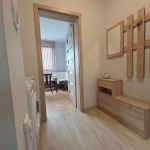 Дава се под наем Двустаен апартамент в Плевен, Идеален център - 51 кв.м за 318.75 € - Снимка #1