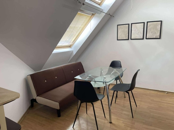 Дава се под наем Тристаен апартамент в Варна, Автогара - 70 кв.м за 498.27 € - Снимка #1